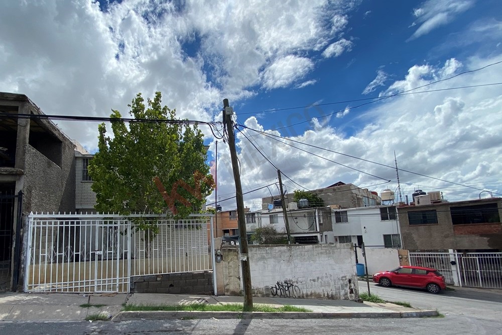 Casa en Renta de 156 m2 en $7000 en boulevard el Saucito casi esquina con Juan Escutia