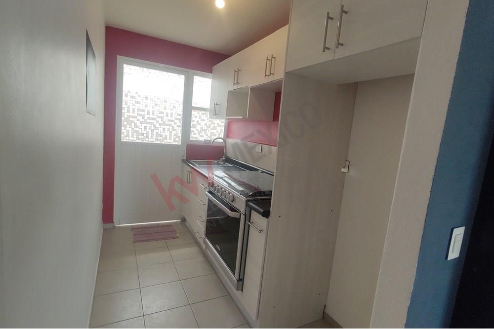 Oportunidad Única: Encantadora Casa en Venta de un Solo Nivel en Viñedos. Privacidad y Comodidad