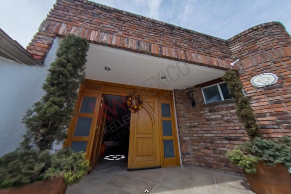 CASA EN VENTA EN CACALOMACAN TOLUCA, ESTADO DE MEXICO