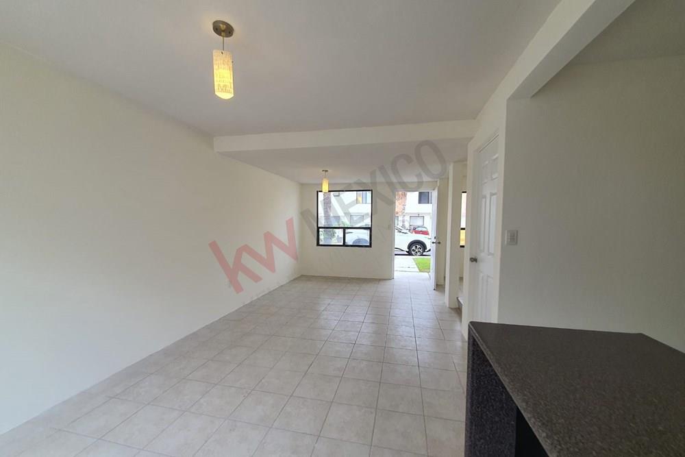 CASA EN VENTA FRACCIONAMIENTO SONTERRA QUERETARO 3 habitaciones