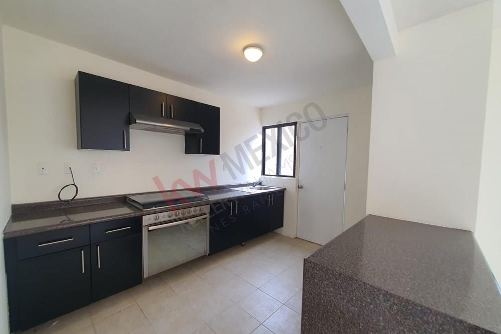 CASA EN VENTA FRACCIONAMIENTO SONTERRA QUERETARO 3 habitaciones