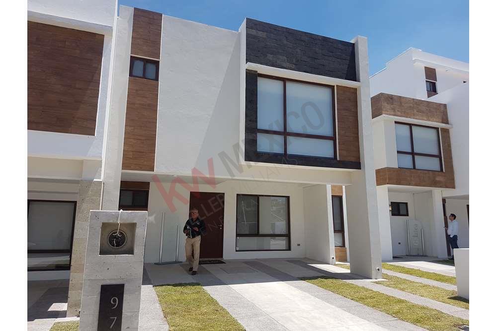 Casa nueva en venta con casa club increíble en Zibatá, El Marques, Querétaro.