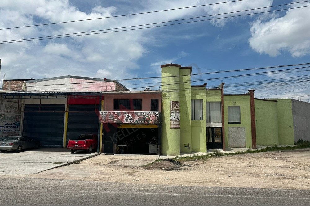 INMUEBLE COMERCIAL EN VENTA BODEGA COMERCIAL,OFICINAS, PATIO SAN JOSE ITURBIDE