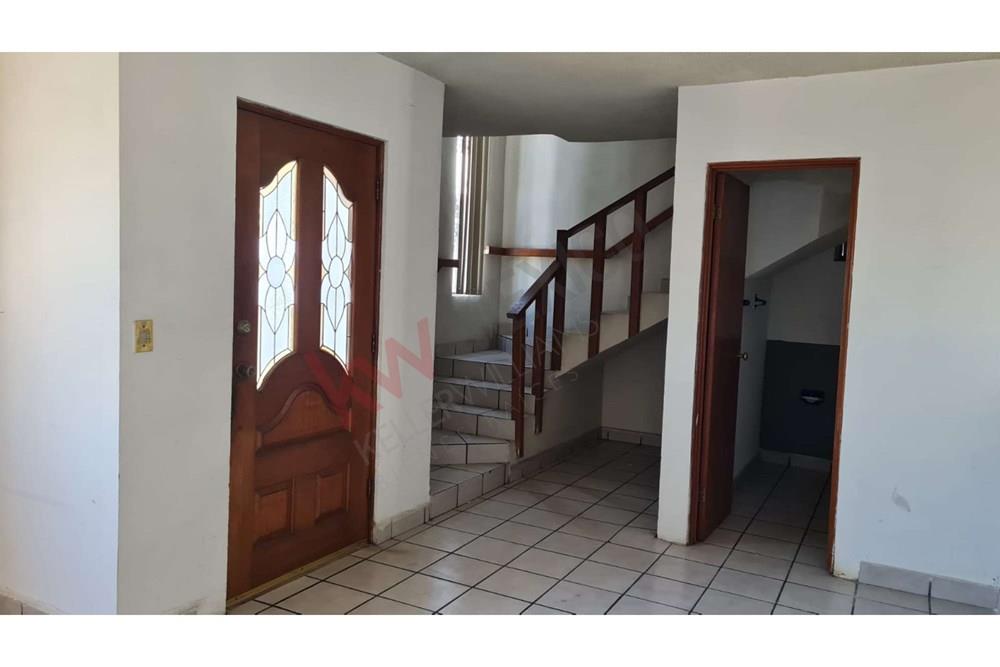 CASA EN VENTA EN SAN JERONIMO EN MONTERREY NUEVO LEON