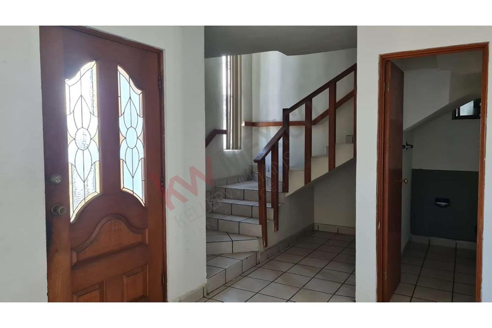 CASA EN VENTA EN SAN JERONIMO EN MONTERREY NUEVO LEON