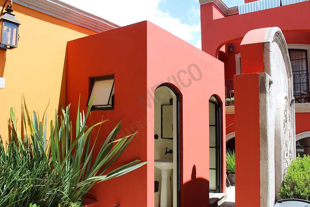 casa en renta en san miguel de allende dentro de villa con acceso  controlado y alberca