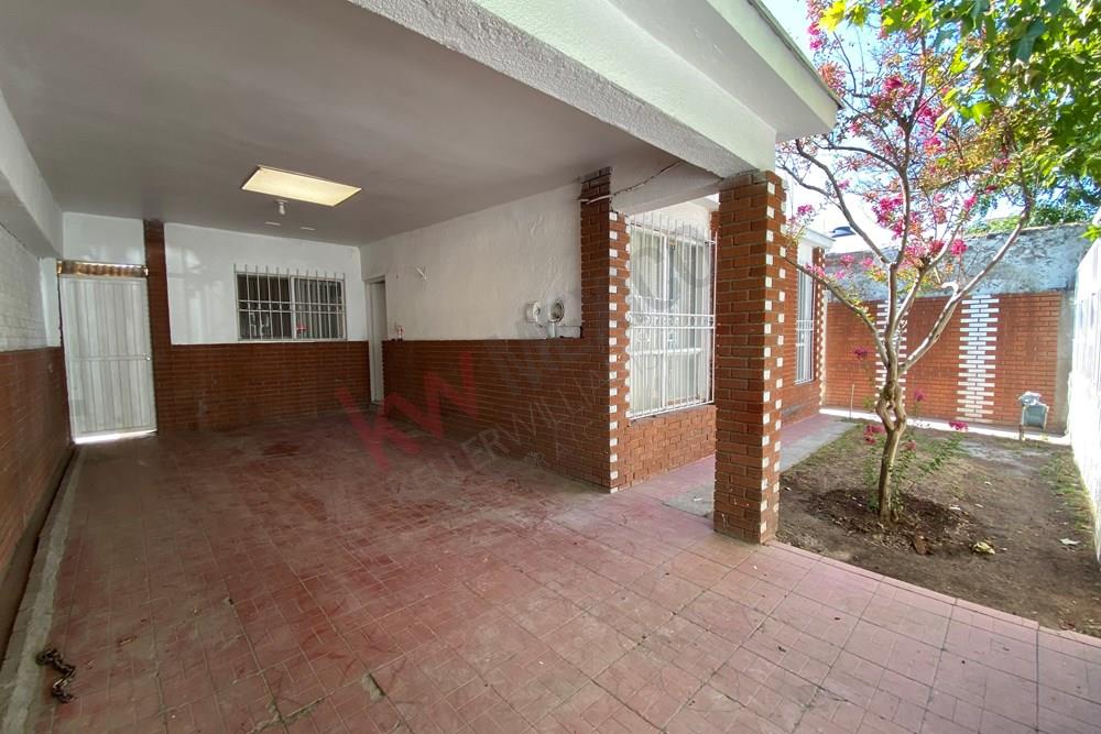 CASA EN RENTA FRACCIONAMIENTO AMERICAS