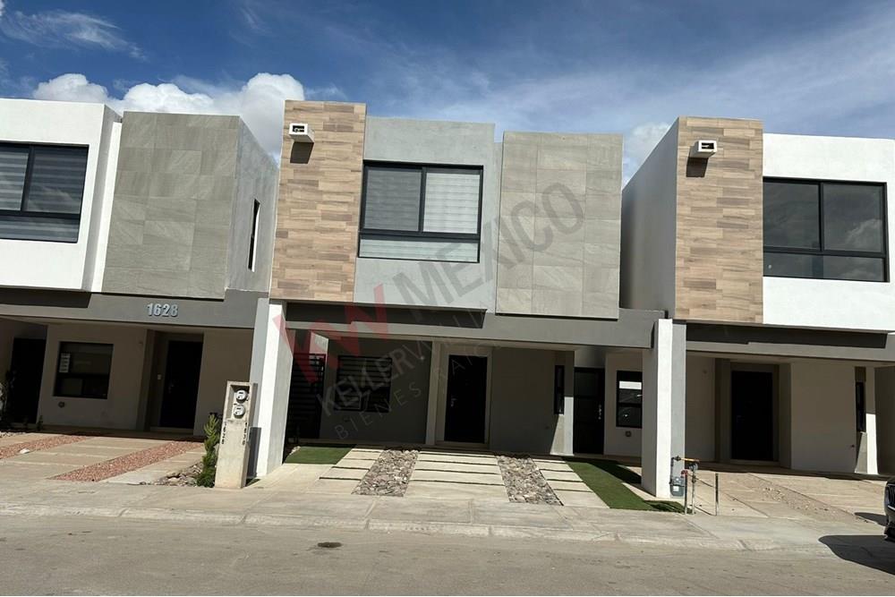 HERMOSA CASA EN RENTA EQUIPADA EN FRACC CON AREAS COMUNES
