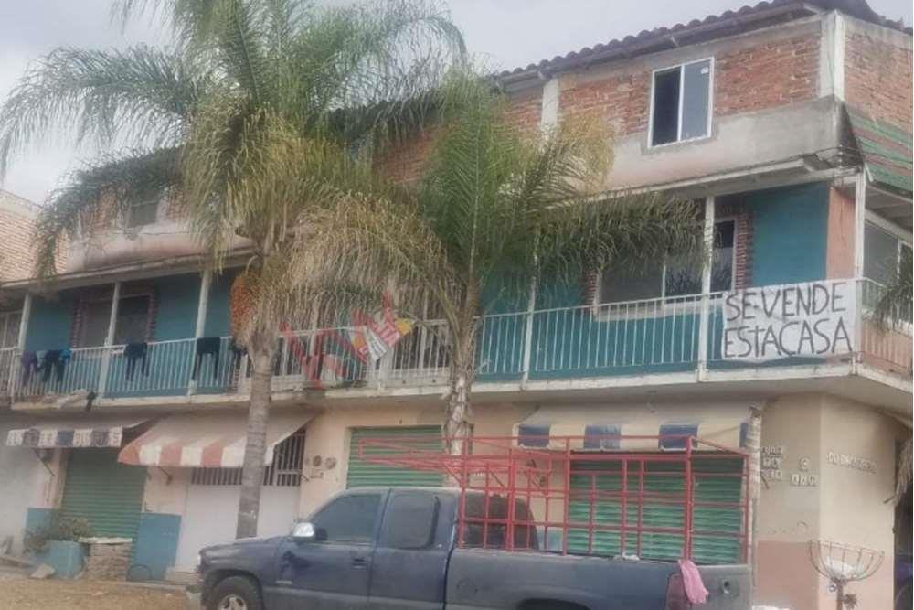 *OPORTUNIDAD* DE 3 PISOS en San Juan de Los Lagos