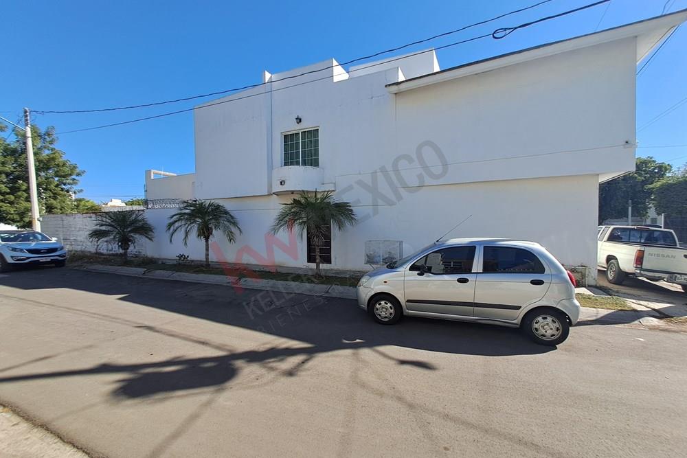 Casa en Venta con 3 recamaras en planta baja, cerca del City Club y escuela  de