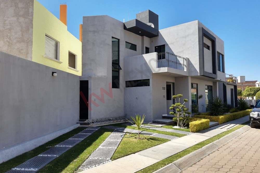 Hermosa Casa de 2 Pisos Fraccionamiento Bugambilias SAN JUAN DEL RIO, QRO