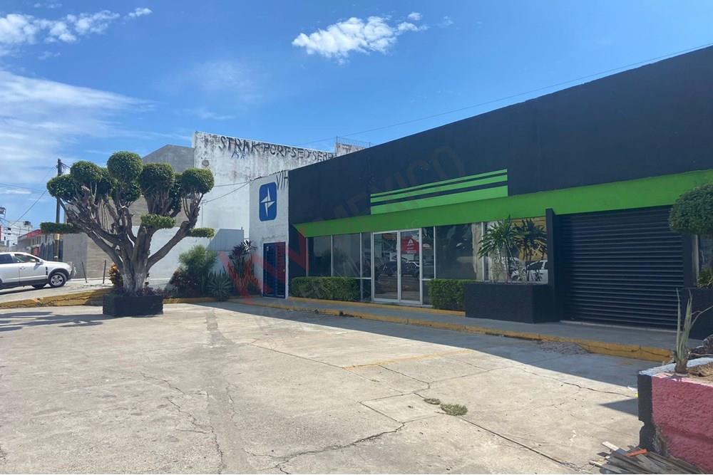 LOCAL COMERCIAL EN RENTA EN MAZATLAN UBICACIÓN PRIVILGIADA