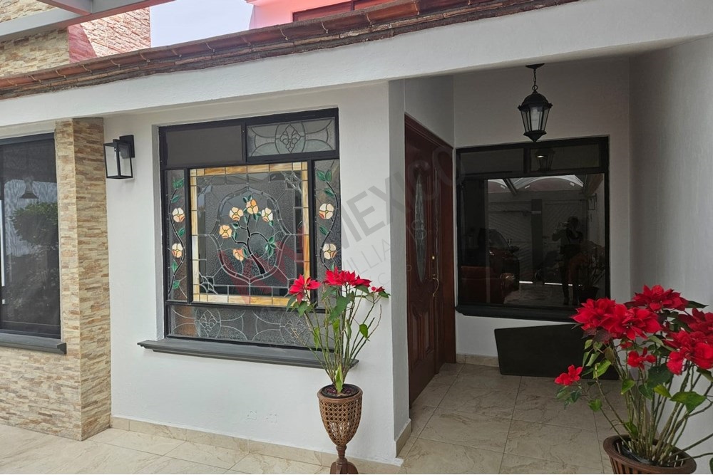 casa  en renta en Colinas del Cimatario $25,000