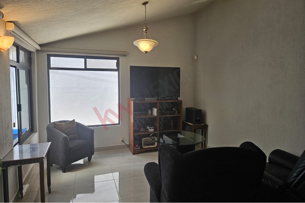 casa  en renta en Colinas del Cimatario $25,000