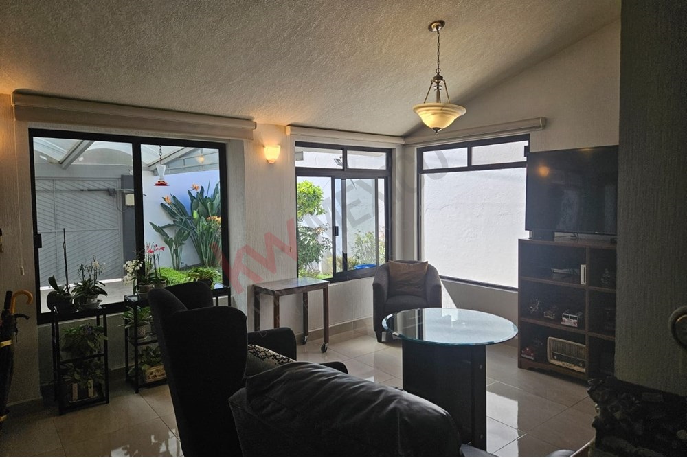 casa  en renta en Colinas del Cimatario $25,000