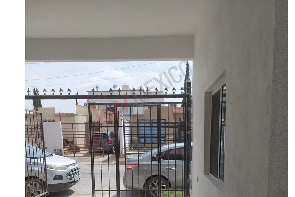 DEPARTAMENTO  EN RENTA SEMIAMUEBLADO EN GIRASOLES EN $6,000.00