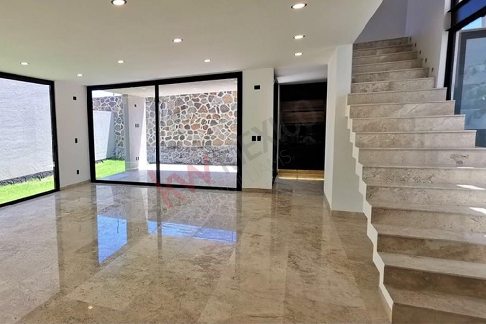 Casa en Venta de tres recamaras en Álamos 3ra Sección, Querétaro.