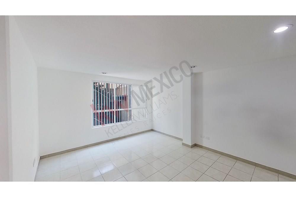 Amplio departamento en venta en Atizapán de Zaragoza