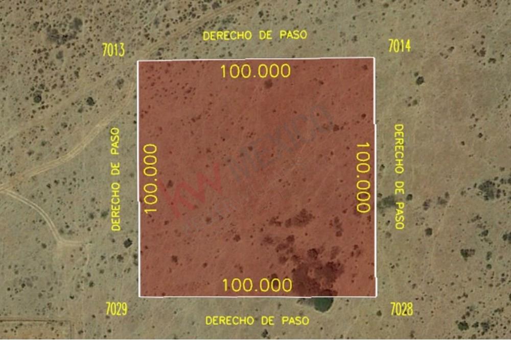 1020-23225 Se Vende Terreno de 10,000m2 en Navajas, Queretaro (2km del Aeropuerto Intercontinental de Querétaro)