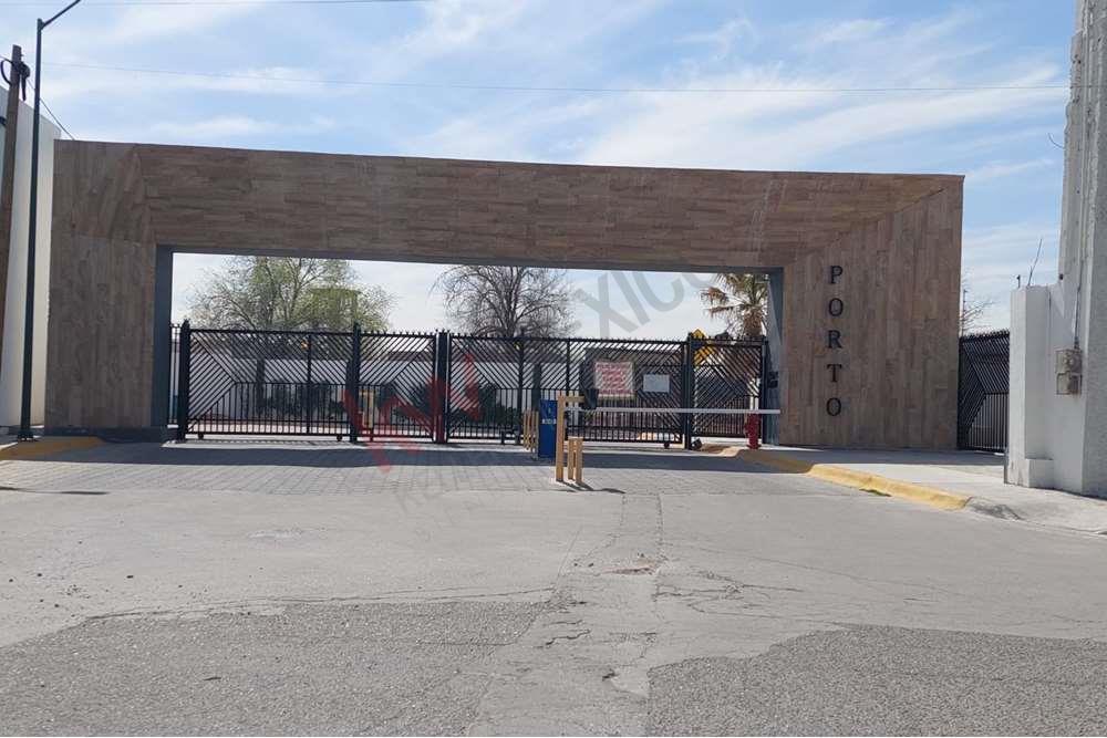 SE RENTA CASA MUY CENTRICA EN FRACCIONAMIENTO PRIVADO (INSURGENTES Y DEL CHARRO)
