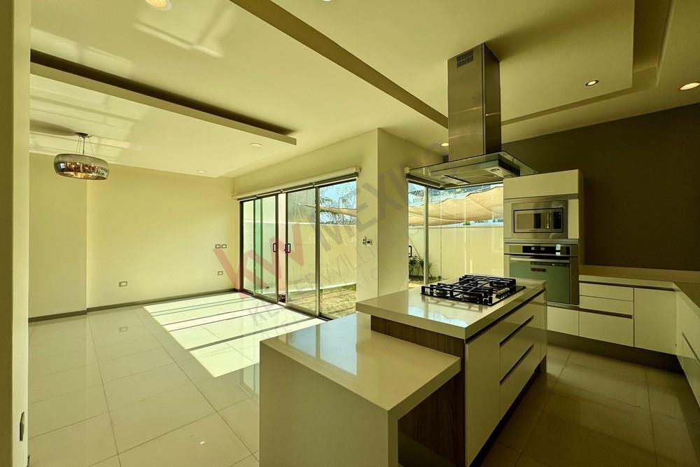 Casa en Renta Zona Esmeralda