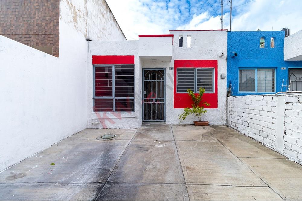 Casa en Renta en Parques de Santa Maria, Tlaquepaque Jalisco.