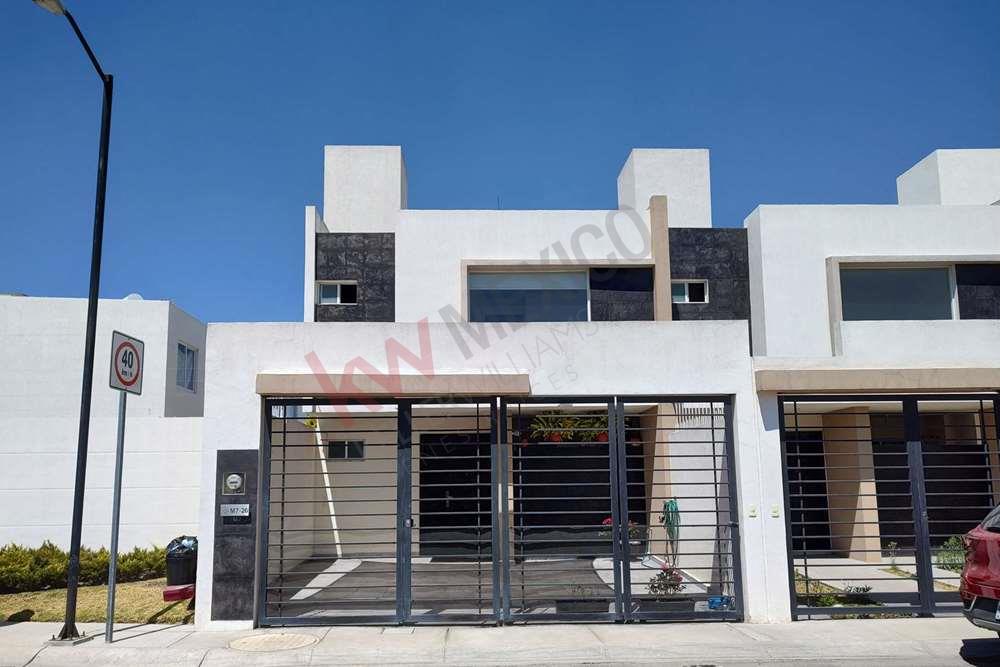 Casa en Renta en Toluca, en Paseo Arboleda.