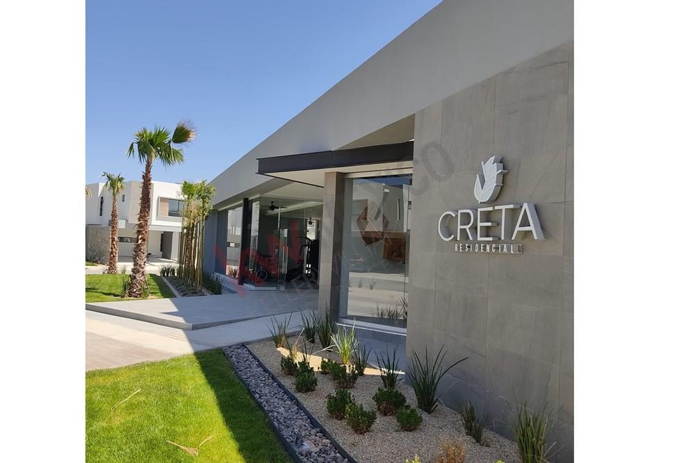 CASA EN VENTA EN NUEVO FRACCIONAMIENTO- CERCA DE AV EJERCITO NACIONAL