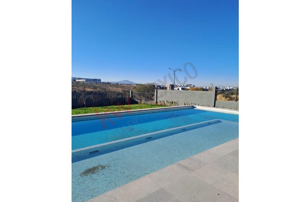 Terreno en venta en La Vista Grand con excelente ubicación 257.081 metros $1,850,400