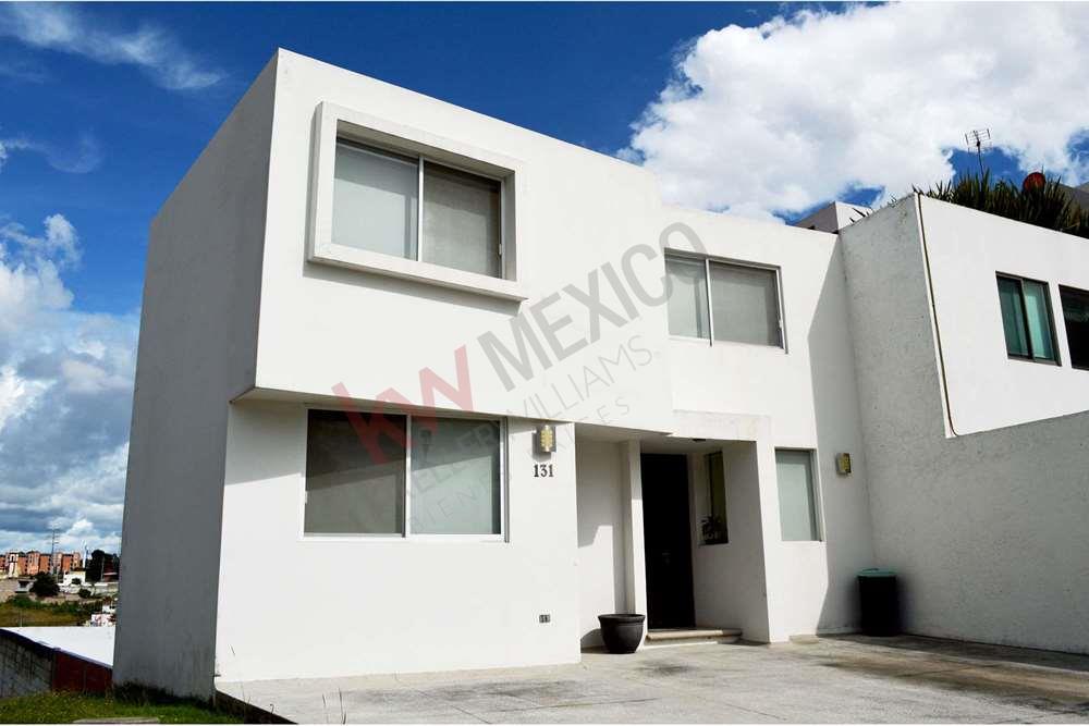 CASA EN VENTA DE OPORTUNIDAD EN LOMAS DE ANGELOPOLIS I, 31 Privada Himalaya  Lomas de Angelópolis San Andrés Cholula Lomas de Angelópolis - Tu Casa Mi  Casa