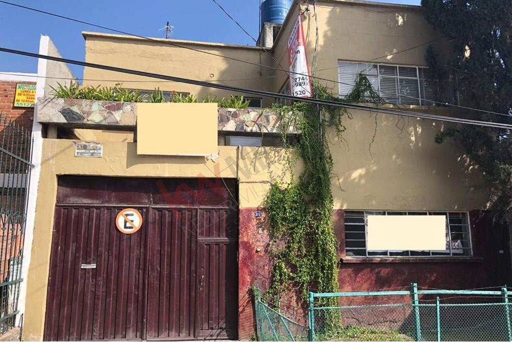 Casa sola en VENTA con uso de suelo mixto en Cuautitlán, Edo Mex