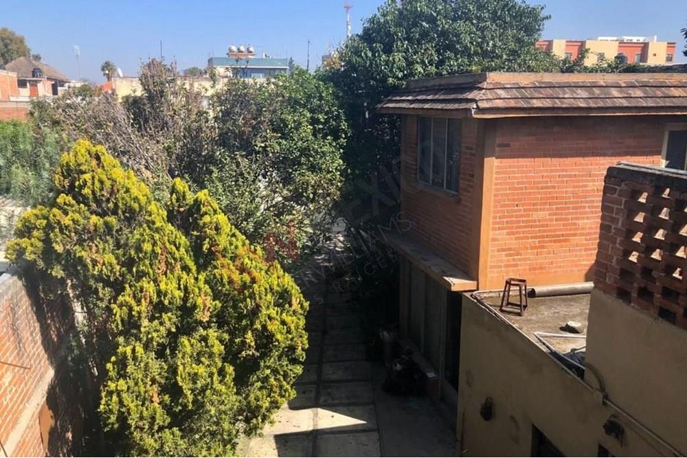 Casa sola en VENTA con uso de suelo mixto en Cuautitlán, Edo Mex