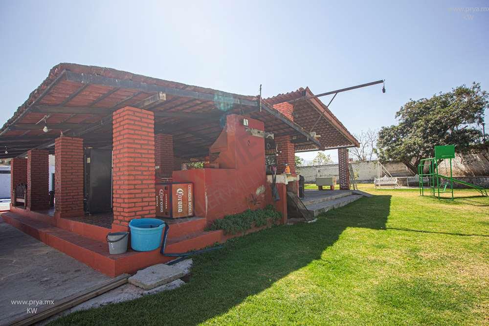 Casa de Campo en Venta en Ixtlahuacán de los Membrillos, Jalisco.