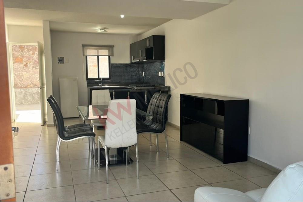 Se renta casa en El Canto Zibata, El Marques, Querétaro
