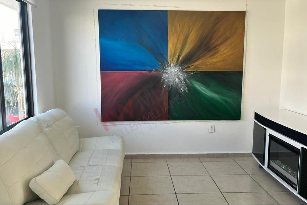 Se renta casa en El Canto Zibata, El Marques, Querétaro