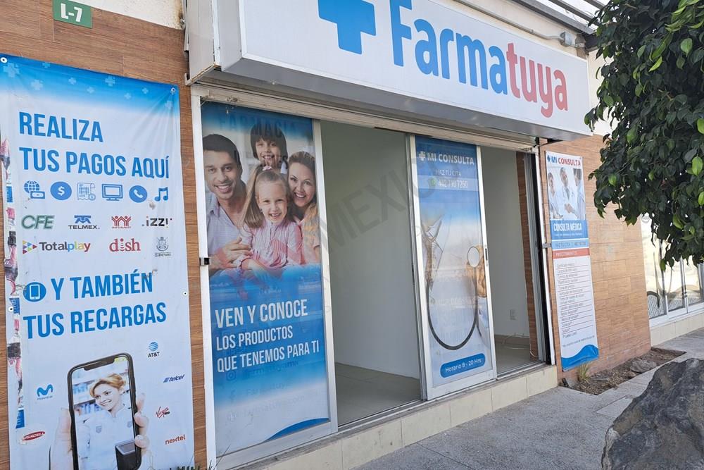 Traspaso Franquicia de Farmacia con consultorio, en Av. Paseo Querétaro