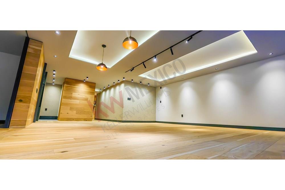 Departamento en Venta, Polanco, Lord Byron, Totalmente remodelado, 271m2 de construcción, 3 recámaras, 4 y 1/2 Baños, 2 Estacionamientos