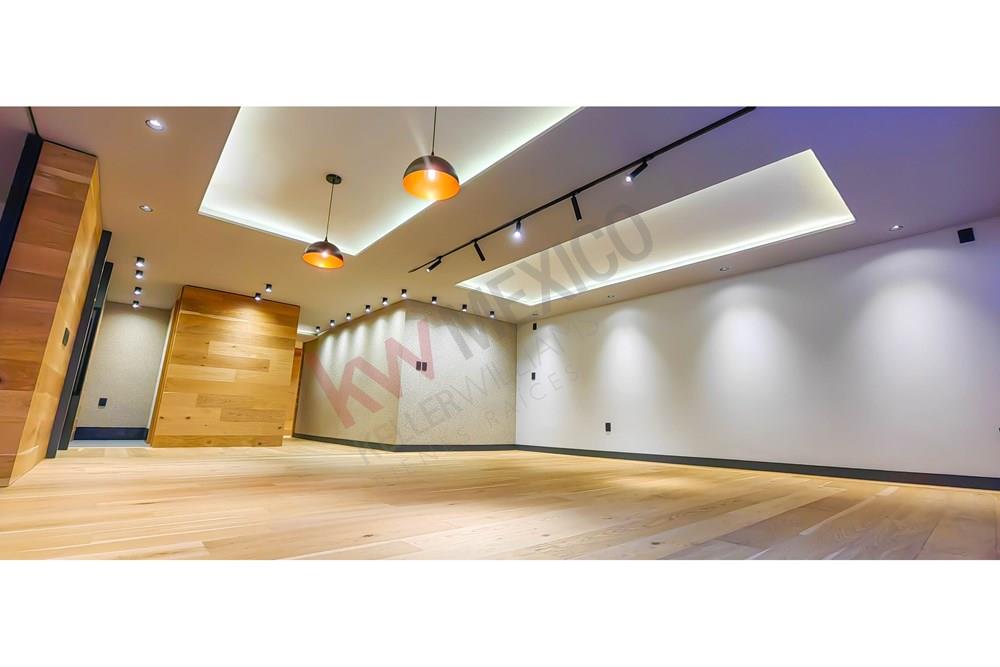 Departamento en Venta, Polanco, Lord Byron, Totalmente remodelado, 271m2 de construcción, 3 recámaras, 4 y 1/2 Baños, 2 Estacionamientos