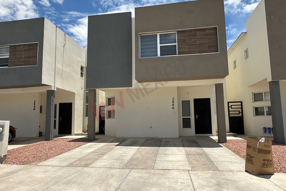 Casa totalmente amueblada en renta en Bárcena residencial