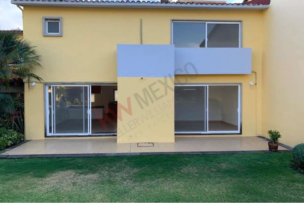 Casa en venta dentro de Fraccionamiento Club Residencial