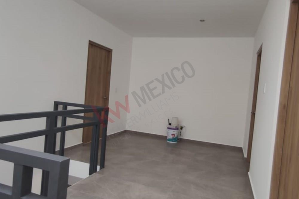 Casa en Valle de Juriquilla Fracc. Laztania