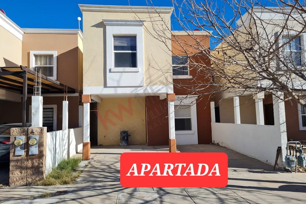 RENTA DE CASA EN FRACCIONAMIENTO PRIVADO