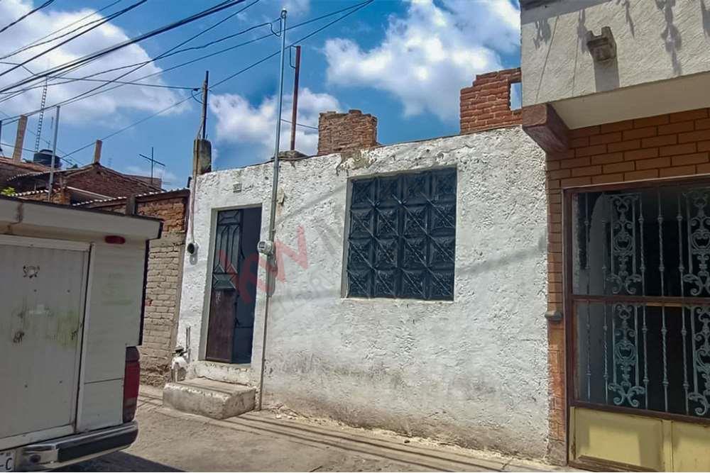 Casa en Venta, San Sebastián, cerca a Blvd. Torres Landa