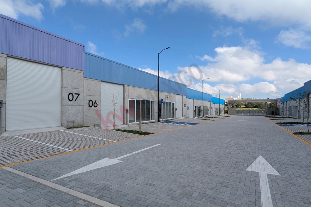 '¡Oportunidad Única! Venta de Bodegas Industriales en El Marqués'