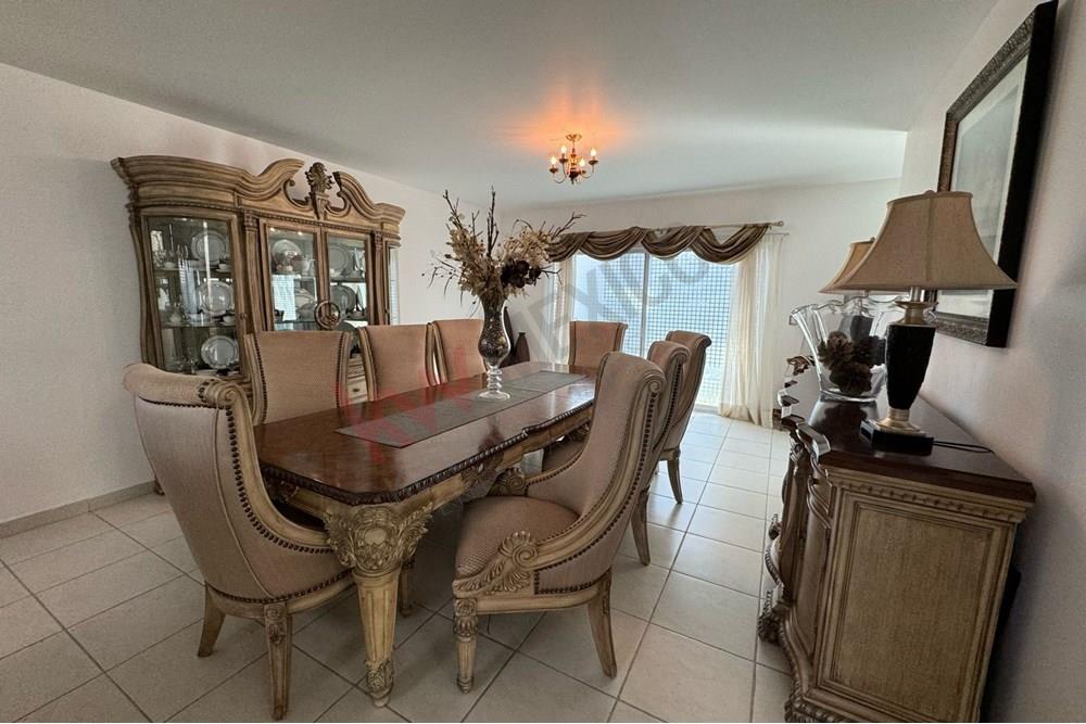 CASA EN CLAUSTROS DEL SUR 3000