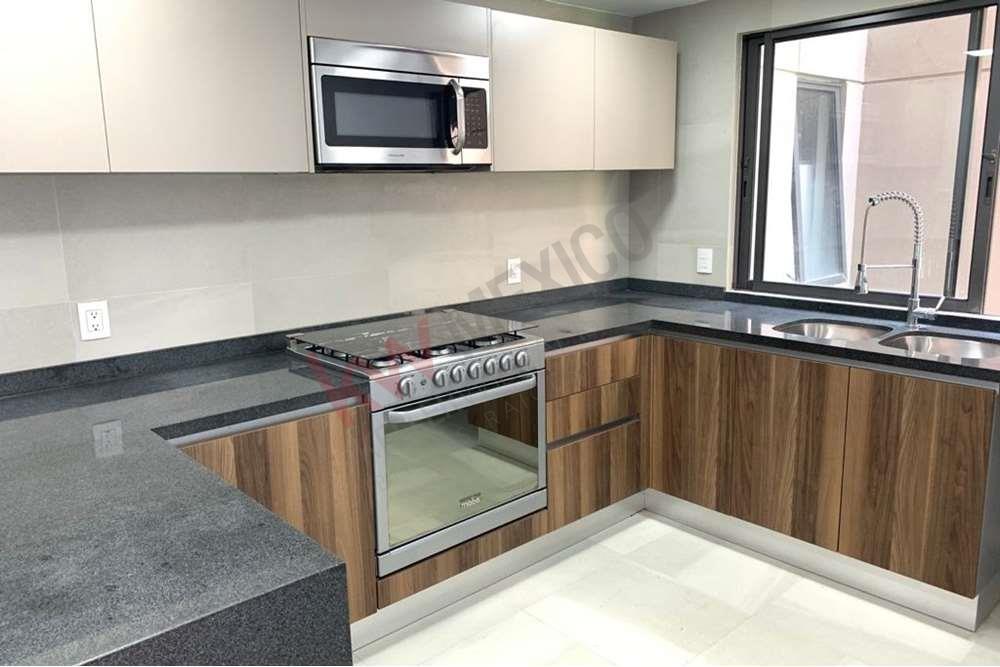 VENTA DE GARDEN HOUSE CON 75 m2 DE JARDÍN EN POLANCO