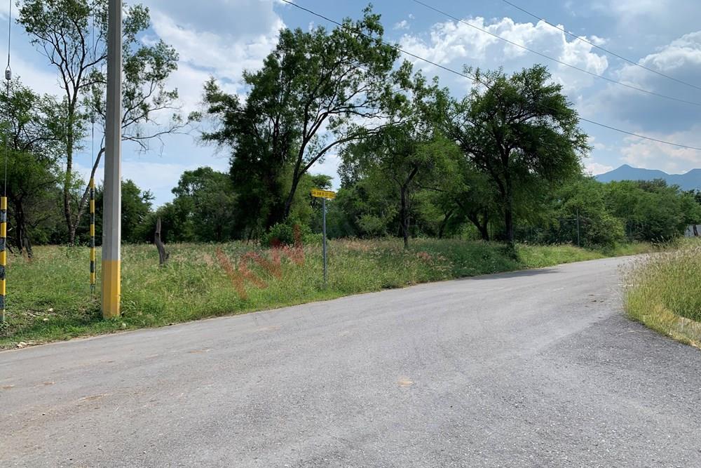 TERRENO EN COLONIA PRIVADA  PARA QUINTA  EN MISION ANTIGUA