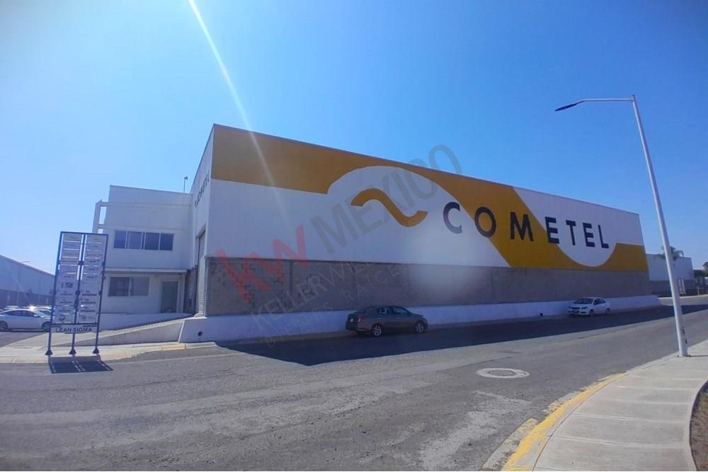 BODEGA EN VENTA SANTA ROSA JÁUREGUI QUERÉTARO 1,075M2
