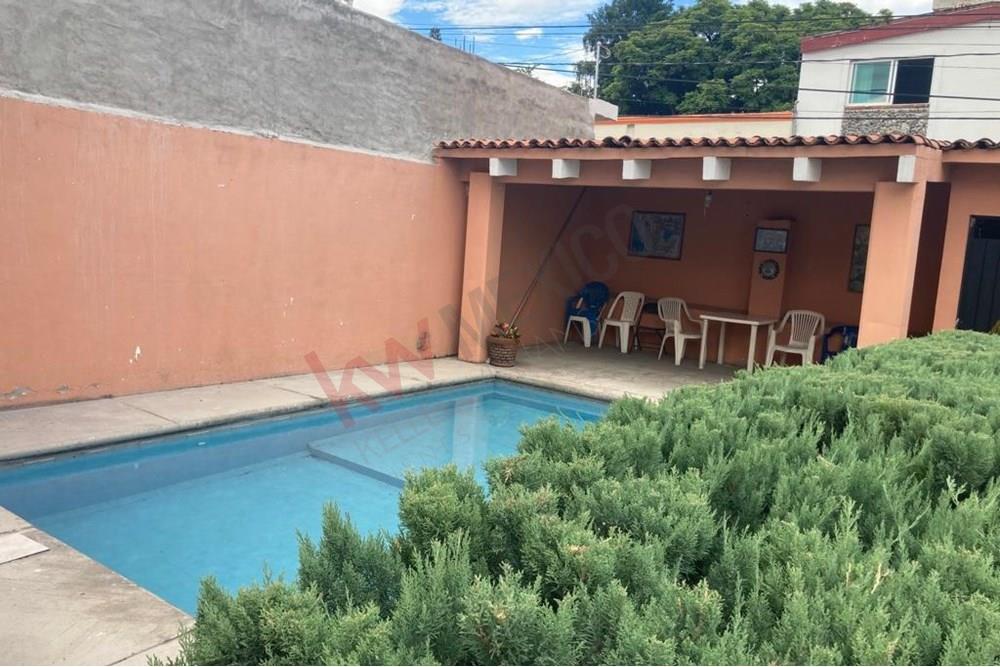 OPORTUNIDAD! Casa a la VENTA en el Centro de CUAUTLA,MORELOS de 3 recámaras  en privada