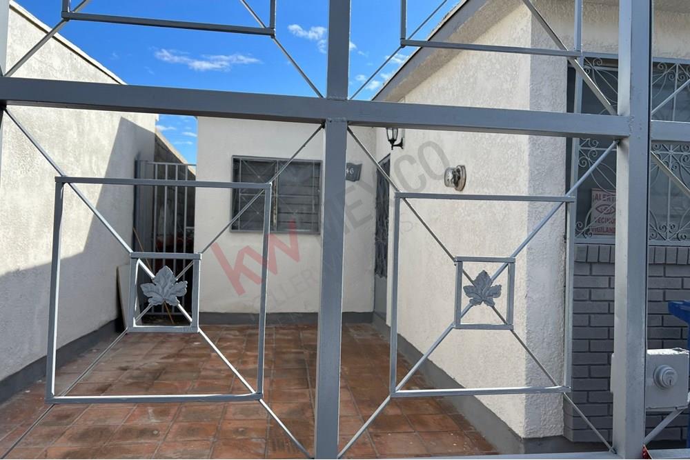 CASA DE UN PISO EN RENTA MUY CERCA DE VICENTE GUERRERO Y AV. TECNOLOGICO Y SAN LORENZO